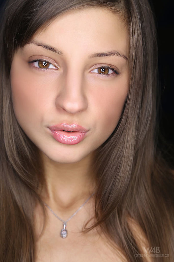 Дюся, 22